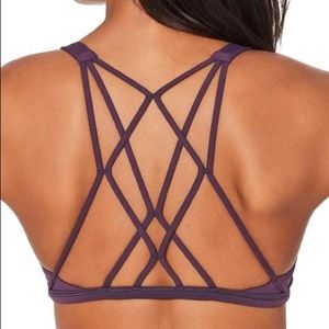 Lululemon free to be zen sports bra size 6
